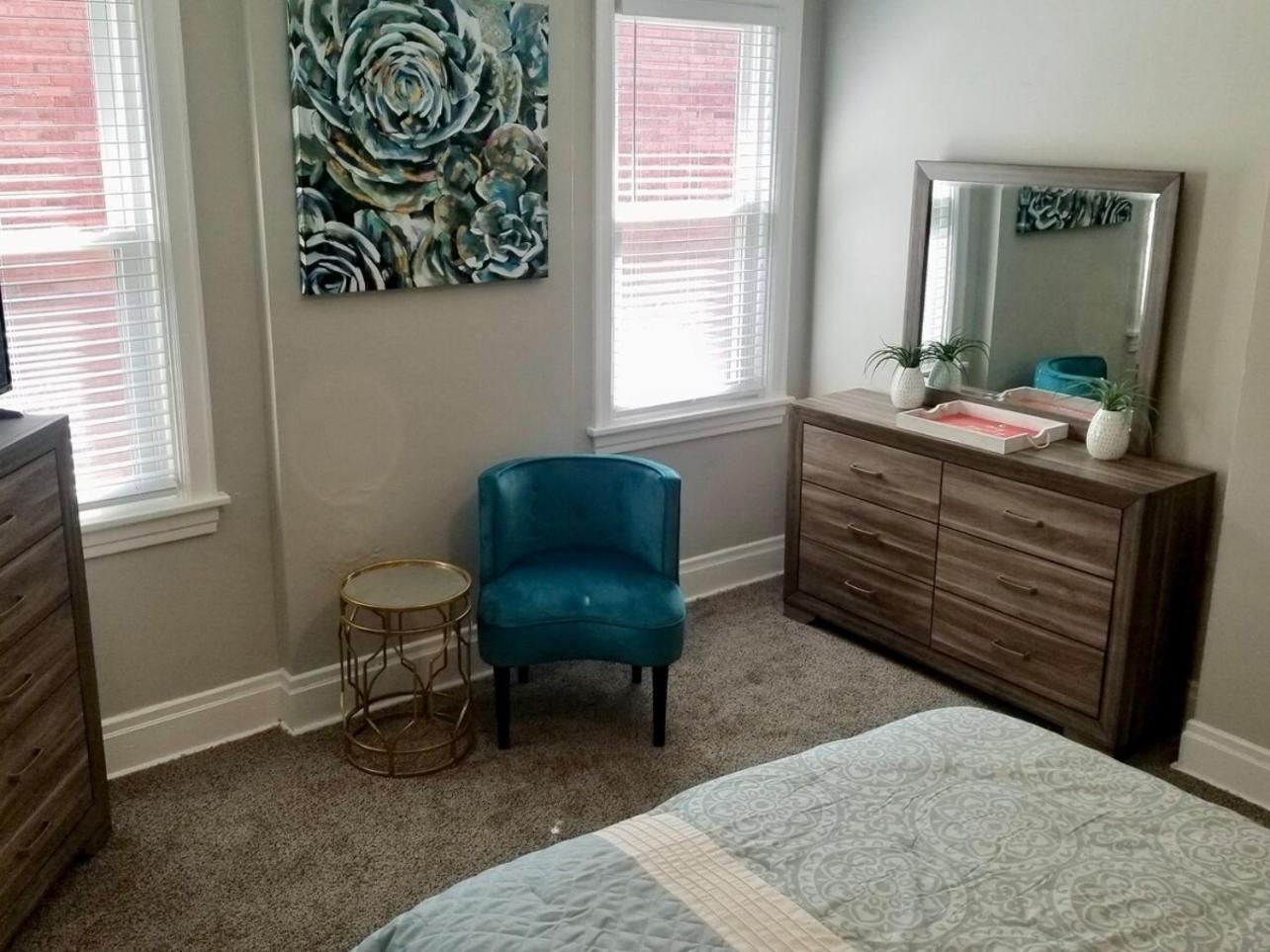 Private 3 Bdrm Spacious And Convenient *